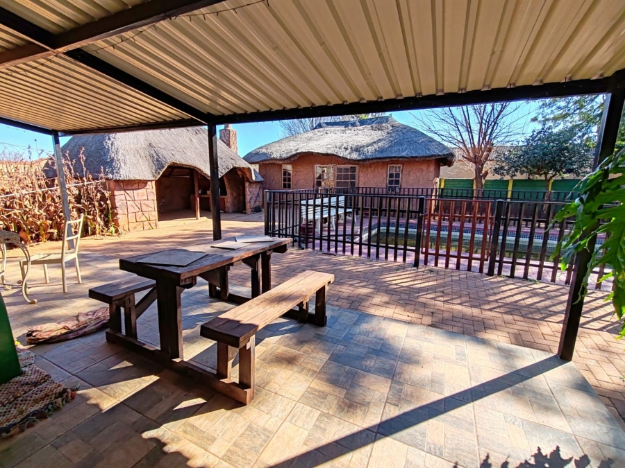 4 Bedroom Property for Sale in Dassie Rand North West